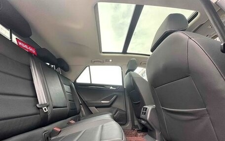 Volkswagen T-Roc I, 2022 год, 1 875 697 рублей, 13 фотография