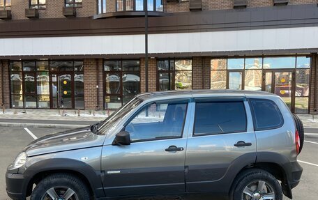 Chevrolet Niva I рестайлинг, 2013 год, 520 000 рублей, 2 фотография