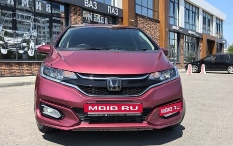 Honda Fit III, 2018 год, 1 150 000 рублей, 2 фотография