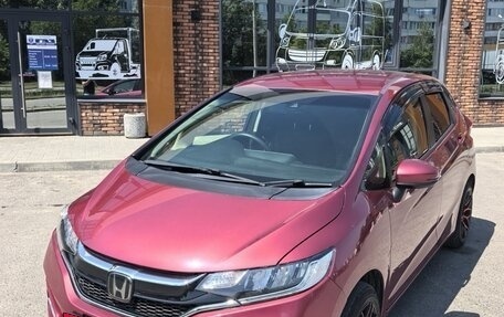 Honda Fit III, 2018 год, 1 150 000 рублей, 4 фотография