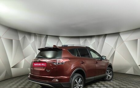 Toyota RAV4, 2017 год, 2 263 000 рублей, 2 фотография