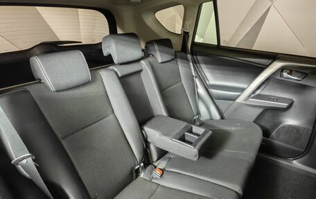 Toyota RAV4, 2017 год, 2 263 000 рублей, 17 фотография