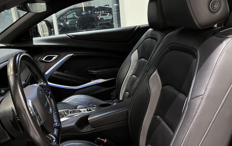 Chevrolet Camaro VI, 2016 год, 2 700 000 рублей, 10 фотография