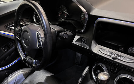 Chevrolet Camaro VI, 2016 год, 2 700 000 рублей, 15 фотография