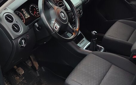 Volkswagen Tiguan I, 2011 год, 1 000 000 рублей, 20 фотография