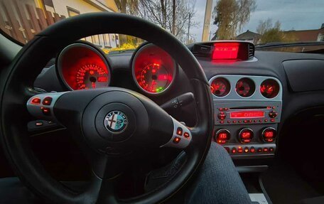 Alfa Romeo 156 I рестайлинг 1, 2003 год, 460 000 рублей, 21 фотография