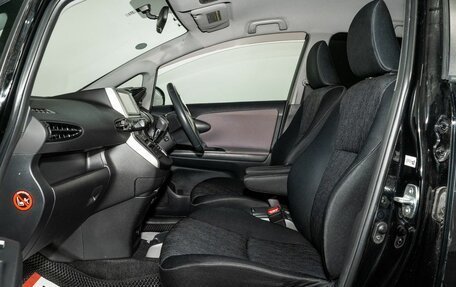 Toyota Wish II, 2011 год, 1 370 000 рублей, 6 фотография