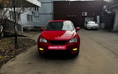 SEAT Ibiza IV рестайлинг 2, 2012 год, 850 000 рублей, 3 фотография