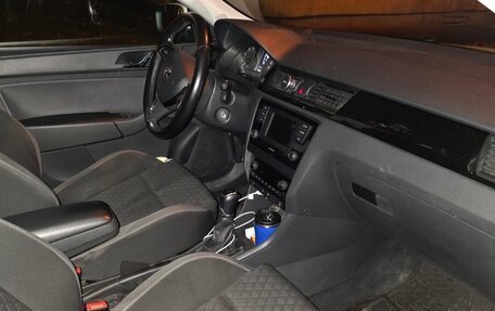 Skoda Rapid I, 2015 год, 860 000 рублей, 6 фотография