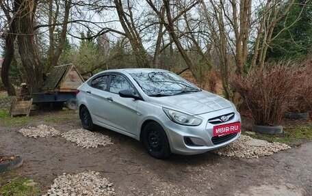 Hyundai Solaris II рестайлинг, 2014 год, 600 000 рублей, 2 фотография