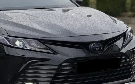 Toyota Camry, 2022 год, 2 300 000 рублей, 6 фотография