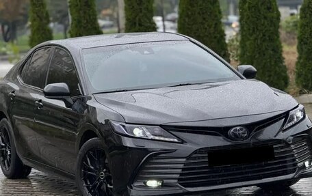 Toyota Camry, 2022 год, 2 300 000 рублей, 15 фотография