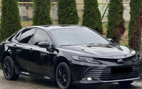 Toyota Camry, 2022 год, 2 300 000 рублей, 11 фотография