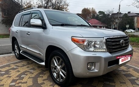 Toyota Land Cruiser 200, 2015 год, 3 590 000 рублей, 2 фотография
