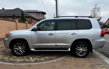 Toyota Land Cruiser 200, 2015 год, 3 590 000 рублей, 9 фотография