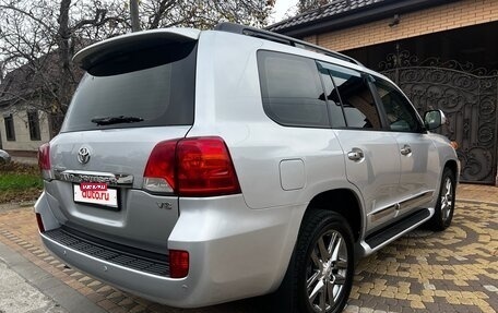 Toyota Land Cruiser 200, 2015 год, 3 590 000 рублей, 8 фотография