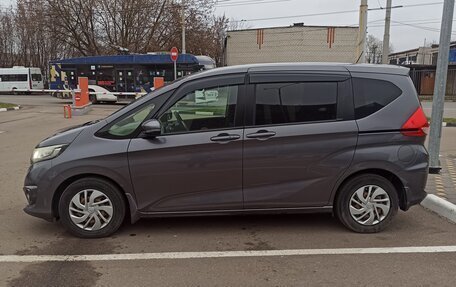Honda Freed II, 2018 год, 1 800 000 рублей, 3 фотография