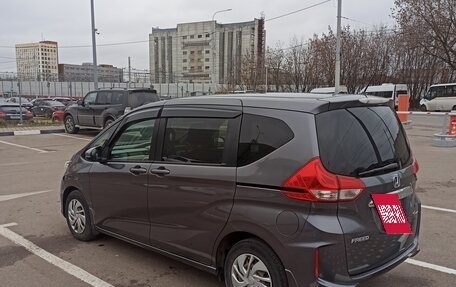 Honda Freed II, 2018 год, 1 800 000 рублей, 4 фотография