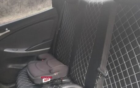 Hyundai Solaris II рестайлинг, 2012 год, 550 000 рублей, 6 фотография