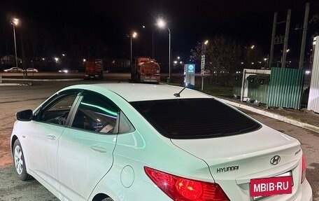 Hyundai Solaris II рестайлинг, 2014 год, 495 000 рублей, 3 фотография