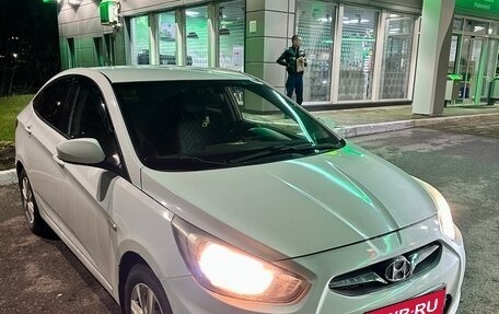 Hyundai Solaris II рестайлинг, 2014 год, 495 000 рублей, 5 фотография