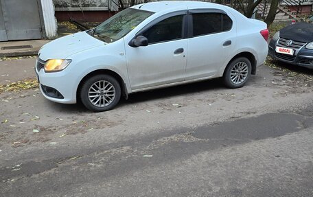 Renault Logan II, 2016 год, 645 000 рублей, 5 фотография