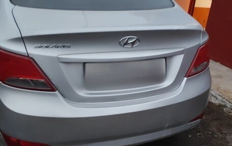 Hyundai Solaris II рестайлинг, 2016 год, 700 000 рублей, 2 фотография