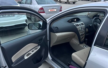 Toyota Belta, 2005 год, 750 000 рублей, 17 фотография