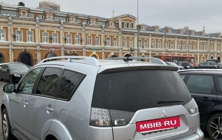 Mitsubishi Outlander III рестайлинг 3, 2010 год, 1 050 000 рублей, 3 фотография