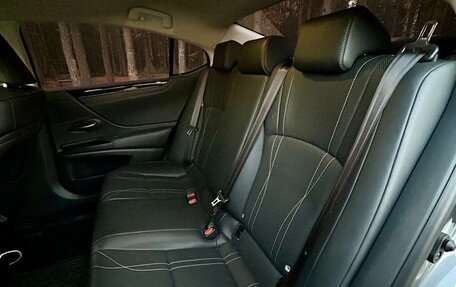 Lexus ES VII, 2018 год, 3 850 000 рублей, 13 фотография