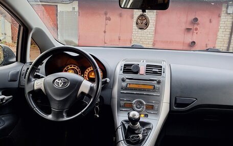 Toyota Auris II, 2008 год, 750 000 рублей, 6 фотография