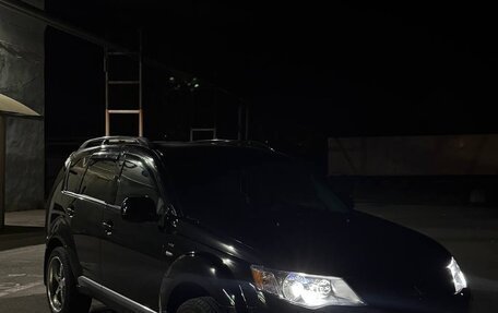 Mitsubishi Outlander III рестайлинг 3, 2008 год, 1 300 000 рублей, 2 фотография