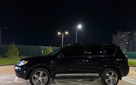 Mitsubishi Outlander III рестайлинг 3, 2008 год, 1 300 000 рублей, 4 фотография