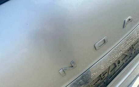 Toyota Noah III, 2002 год, 460 000 рублей, 12 фотография