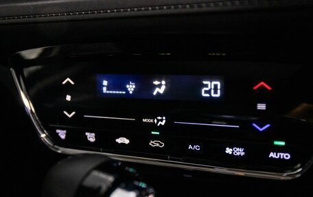 Honda Vezel, 2018 год, 1 860 000 рублей, 16 фотография