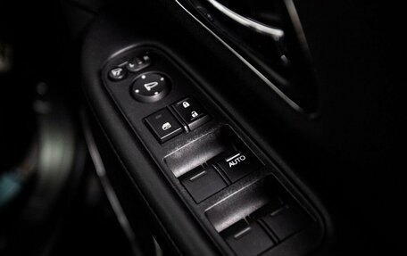 Honda Vezel, 2018 год, 1 860 000 рублей, 21 фотография