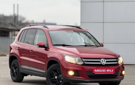 Volkswagen Tiguan I, 2013 год, 1 099 999 рублей, 2 фотография