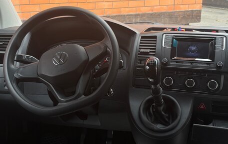 Volkswagen Multivan T5, 2010 год, 1 490 000 рублей, 8 фотография