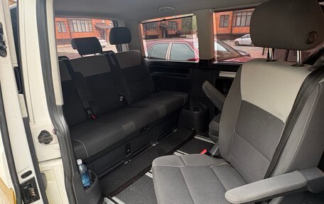 Volkswagen Multivan T5, 2010 год, 1 490 000 рублей, 15 фотография