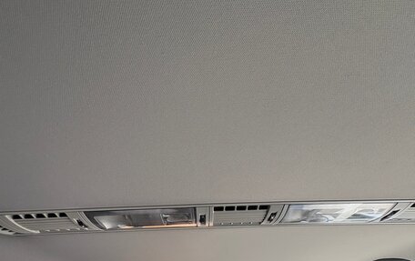 Volkswagen Multivan T5, 2010 год, 1 490 000 рублей, 21 фотография