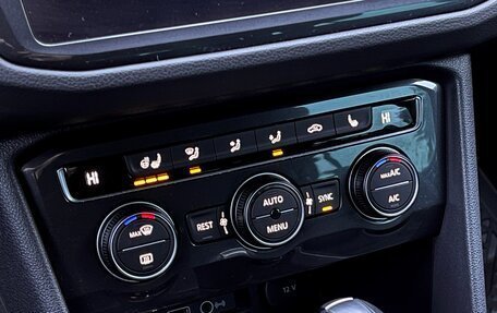 Volkswagen Tiguan II, 2020 год, 3 169 000 рублей, 26 фотография