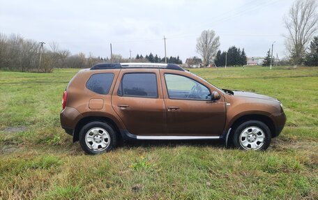 Renault Duster I рестайлинг, 2014 год, 950 000 рублей, 2 фотография