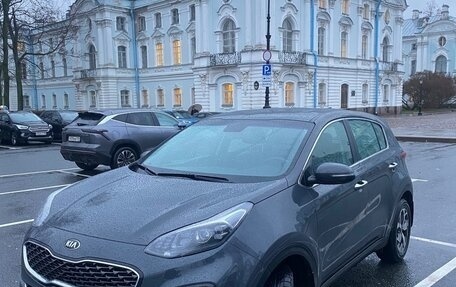 KIA Sportage IV рестайлинг, 2020 год, 2 200 000 рублей, 2 фотография