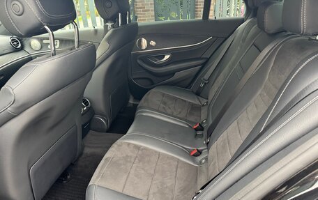 Mercedes-Benz E-Класс, 2021 год, 5 050 000 рублей, 4 фотография