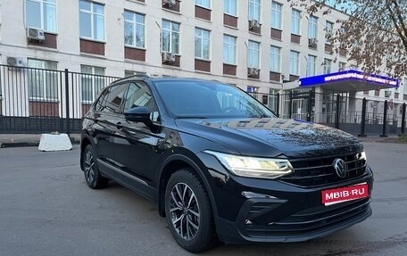 Volkswagen Tiguan II, 2021 год, 3 000 000 рублей, 1 фотография