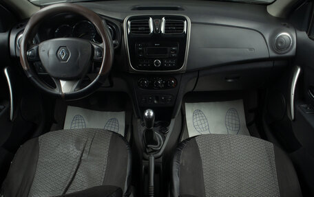 Renault Logan II, 2018 год, 799 000 рублей, 8 фотография