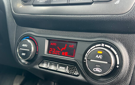 KIA Rio III рестайлинг, 2013 год, 875 000 рублей, 10 фотография