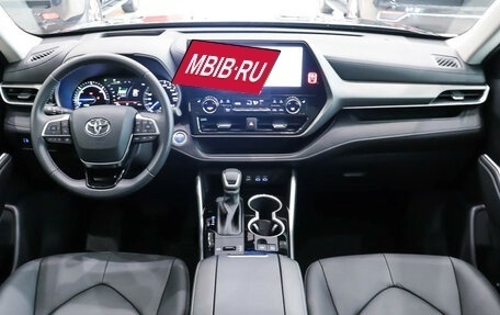 Toyota Highlander, 2025 год, 5 600 000 рублей, 8 фотография