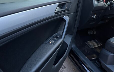 Volkswagen Tiguan II, 2021 год, 3 000 000 рублей, 12 фотография