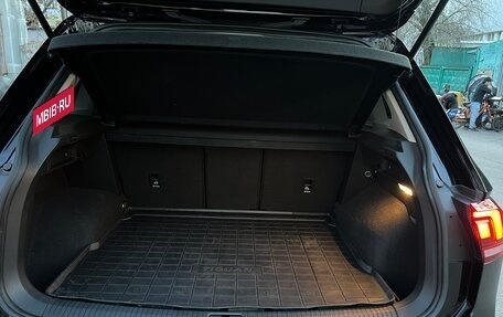 Volkswagen Tiguan II, 2021 год, 3 000 000 рублей, 13 фотография